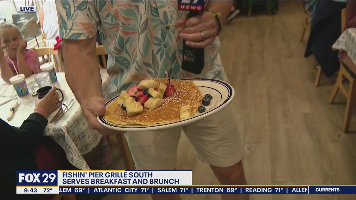 Richard grabs breakfast at Fishin' Pier Grille South in Stone Harbor